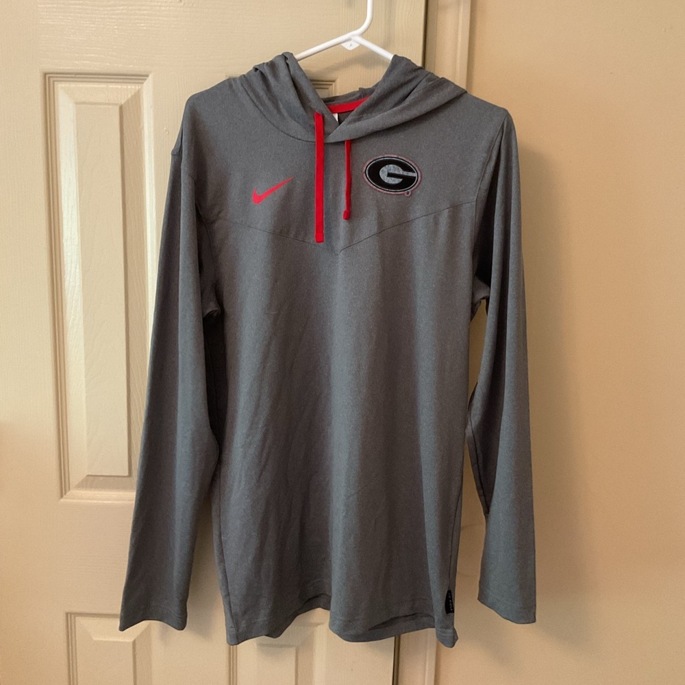 Nike gray UGA pull over, Size S